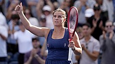 Ameri�anka Emma Navarrová slaví postup do osmifinále US Open.