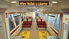 Motorové vozy z rodiny Stadler, které kraj objednal u �eských drah, jsou...