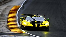 Ollie Millroy na silni�ním okruhu Road America.