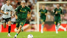 Pablo García v utkání proti Valencii.