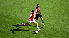 Trenér fotbalistek Slavie Filip Klapka