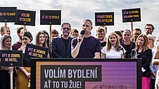 Piráti na Letné odpálili horkou fázi komunální kampan� v �ele s p�edsedou...