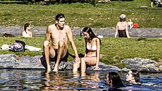 Babí léto má své kouzlo. Ob�as je to je�t� na koupání v p�írod�.