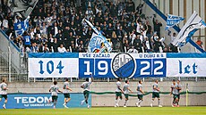 Fotbalisté Baníku Ostrava oslavovali trefu Mat�je Chalu�e, gól do sít� Jablonce...