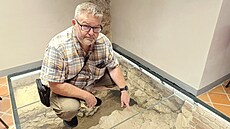 �ást p�ízemí sokolovského zámku pro�la nákladnou rekonstrukcí. Jeden z nález�,...