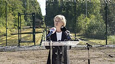 Finská ministryn� vnitra Mari Rantanenová p�ed hranicí v obci Nuijamaa. (7....