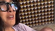 Here�ka Salma Hayeková se stala poprvé babi�kou na fotce s vnou�kem Francoisem....