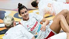�eská basketbalistka Julie Pospí�ilová se chystá na zápas.