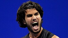 Tenista Carlos Alcaraz b�hem �tvrtfinále US Open.