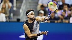Tenista Ben Shelton b�hem �tvrtfinále US Open.