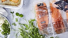 Filet z lososa zlevnil ze 149 na 129 korun. (1. zá�í 2026)