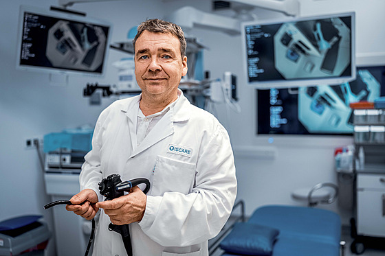 Pálení žáhy není banalita. Reflux může skončit rakovinou jícnu, varuje lékař