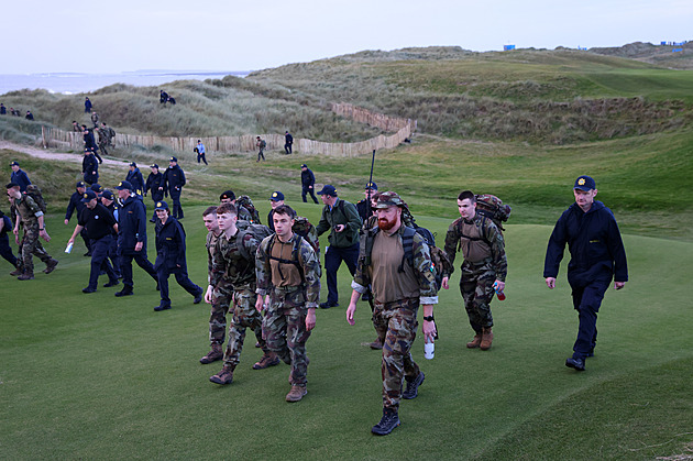 Rád bych viděl Irsko sjednocené, nechci ale dělat problémy, řekl Trump v Dublinu