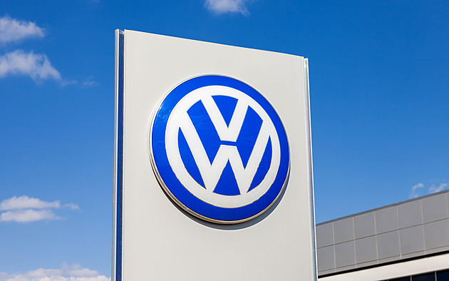 Volkswagen srazil výhled ziskové marže, kvůli Porsche a Číně. Akcie prudce oslabily