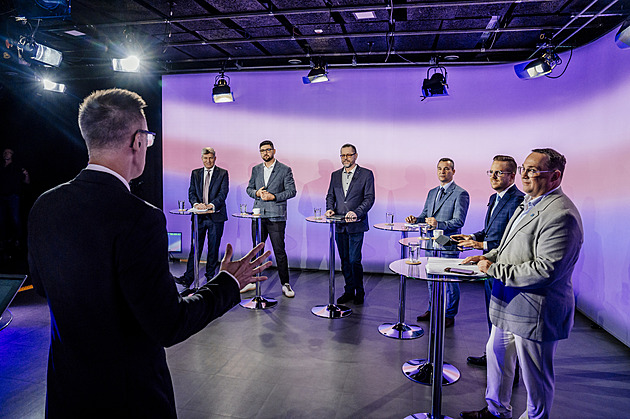 Superdebata iDNES.cz: Kvíz vyhrál Vereš, Semerák spletl titul Baníku o 11 let