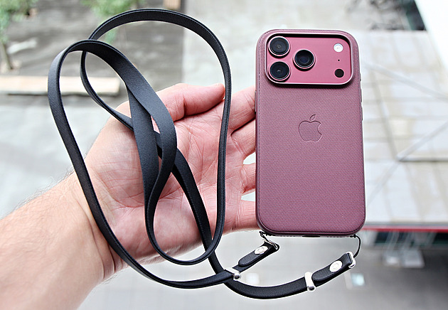 Sluší mu nejvíc červená? Vybíráme ty nejzajímavější kryty na nový iPhone