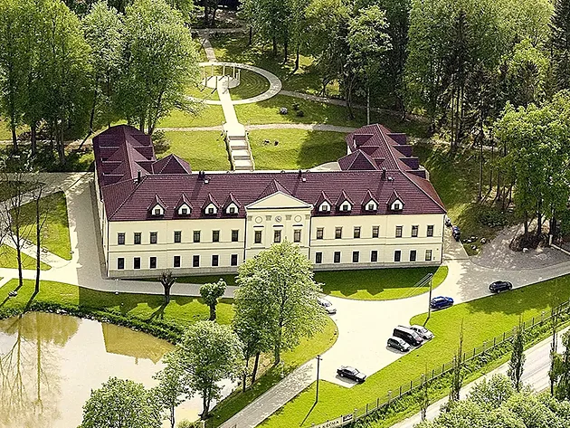 Z�mek Kamenn� Dv�r, Kyn�perk nad Oh��
