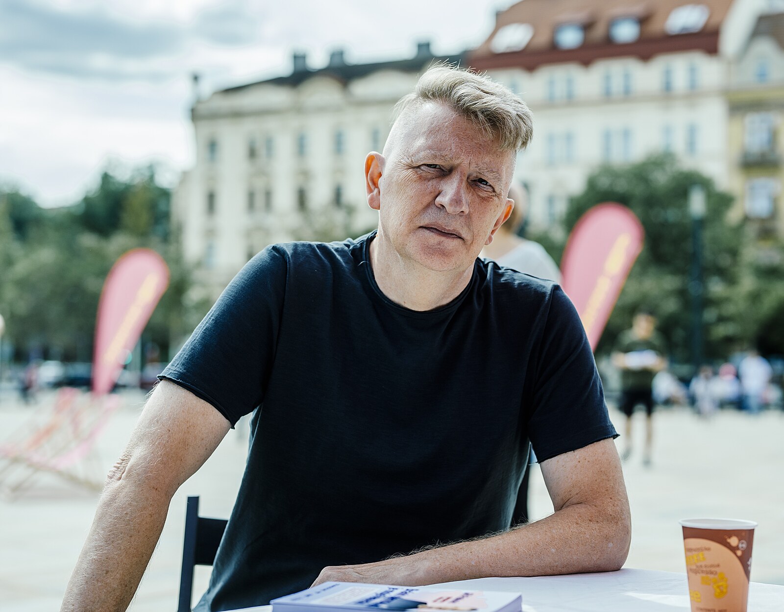 Padevět kandiduje do Senátu. Historik zdůrazňuje bezpečnost, vzdělanost a paměť