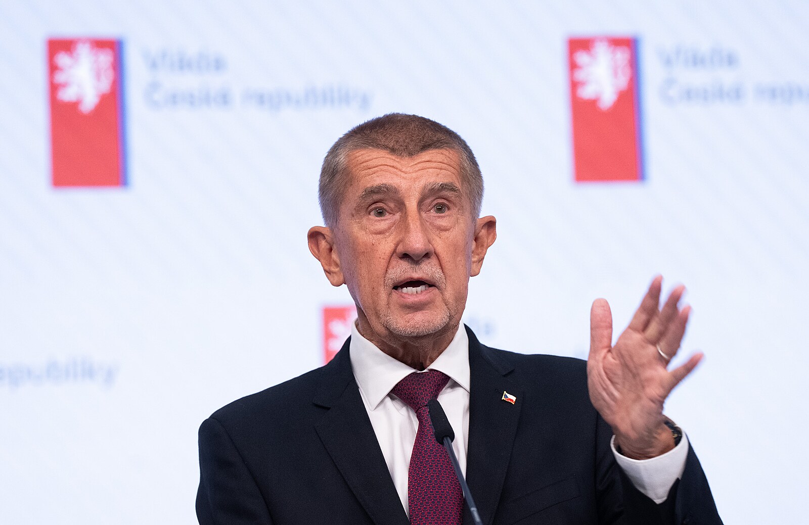 Babišova vláda vyhlásila válku kratomu. Navrhuje, že bude možné si ho legálně koupit až od 21 let