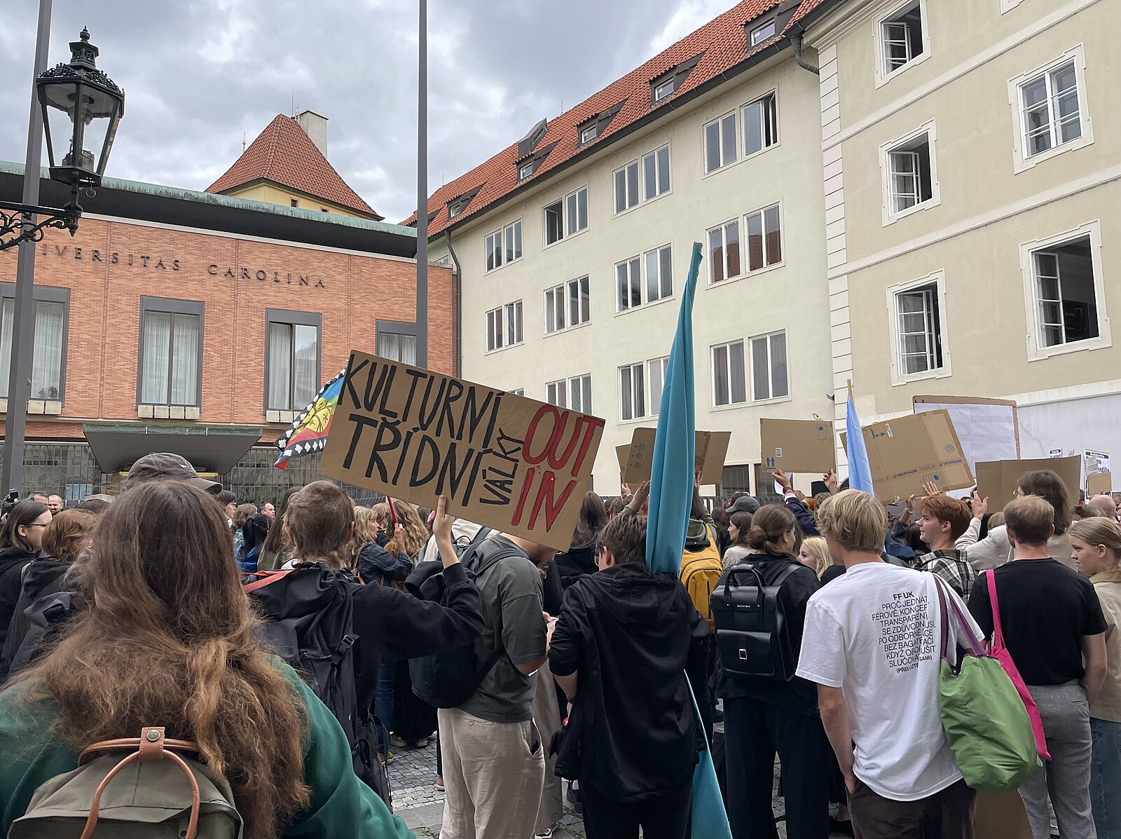 „Padá filda, něco si přej“. Rozhněvaní studenti se bouří proti chystaným změnám