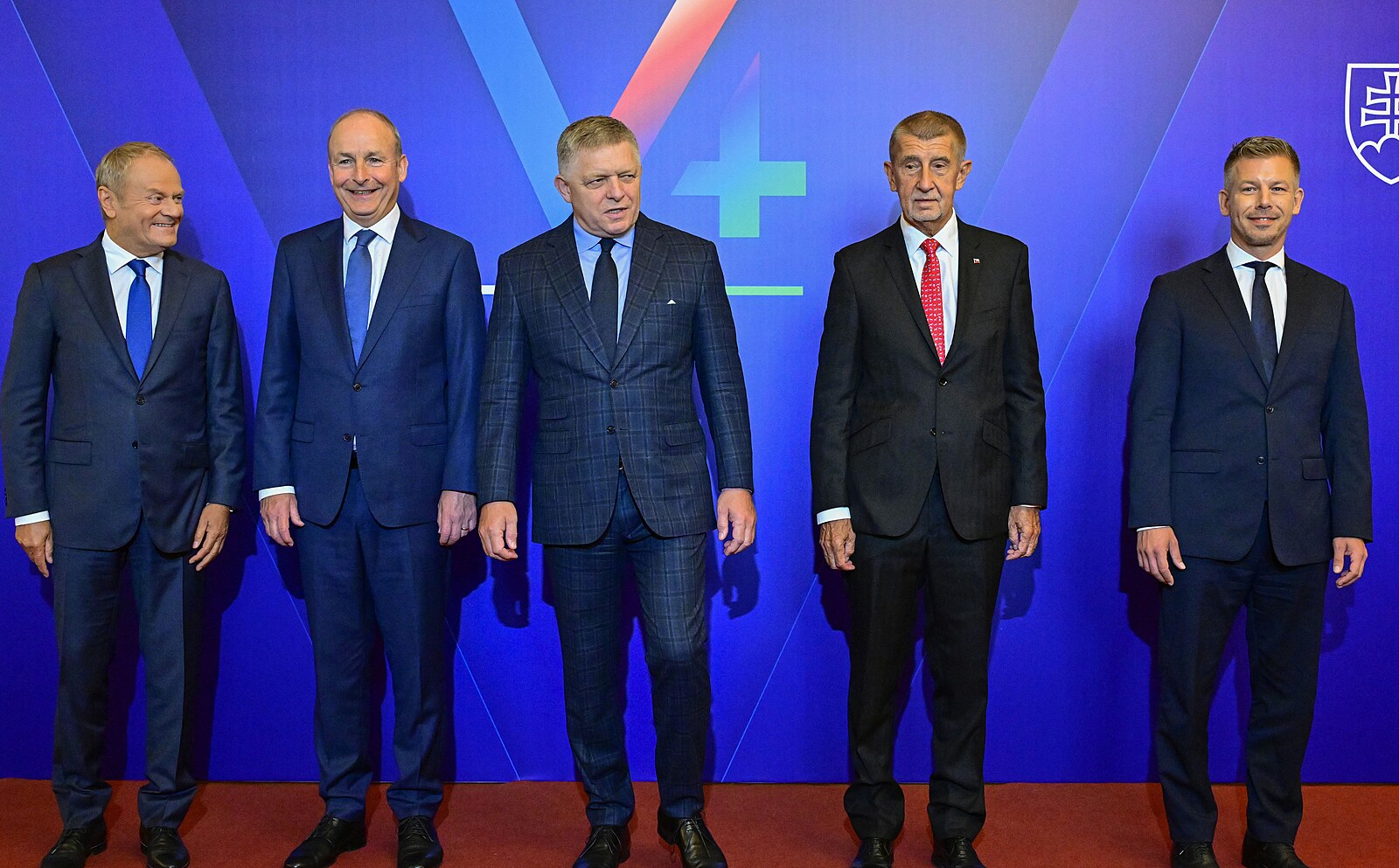 Babiš v Bratislavě jednal s premiéry V4. Řešili ceny paliv i unijní rozpočet