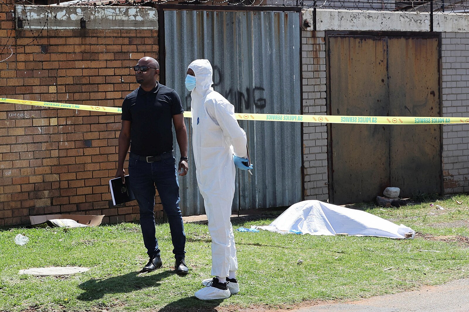 U letiště našli těla několika žen. Byly polonahé, Johannesburg obchází strach