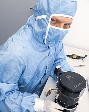 Realizace optick�ho teleskopu v TOPTEC v �esk�m Turnov�.