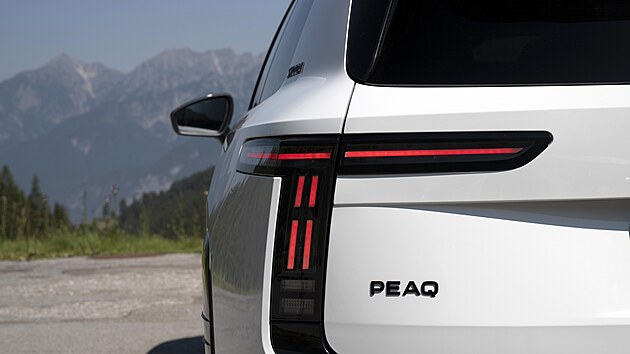 �koda Peaq