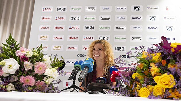 Kate�ina Siniaková na tiskové konferenci po US Open.