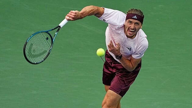 N�meck� tenista Alexander Zverev pod�v� b�hem  semifin�le US Open.