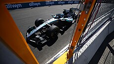 George Russell z Mercedesu b�hem prvního tréninku na Velkou cenu �pan�lska F1.