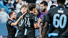 Fotbalisté Liberce slaví gól Vojt�cha Stránského.