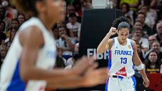 Francouzka Janelle Salaunová se raduje z bodu.