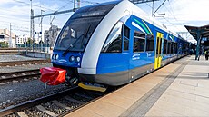 ARRIVA st�ídá �eské dráhy. Moderní vlaky na linkce P3 Plze�Doma�lice