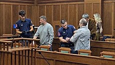V Ostrav� padly tresty za dovoz metrák� �erveného fosforu