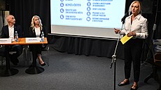 Jedni�ka ostravské kandidátky Na�e �esko Ivana Lucáková Nesétová p�ibli�uje...
