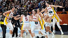 �pan�lské basketbalistky slaví zisk mistrovského bronzu.