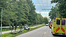 Auto skon�ilo na st�e�e. (16. zá�í 2026)