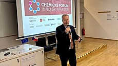 Hejtman Ústeckého kraje Richard Brabec p�ipomn�l, �e chemie je mu profesn�...
