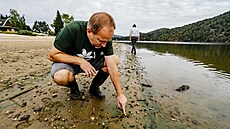 B�hem dvou hodin ve dvou zachránili stovky �keblí r�zných druh�. (12. zá�í 2026)