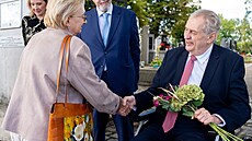 Exprezident Milo� Zeman p�i�el uctít památku 89. výro�í úmrtí prvního...