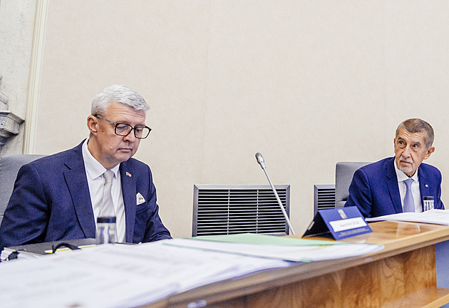 Schodek mohl být nižší, jenže na úkor bezpečnosti nebo dopravy, míní Havlíček
