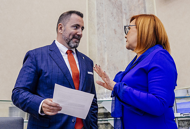 Orlen Unipetrol kritizuje daň z marží rafinerií. Ohrozí podle firmy investice