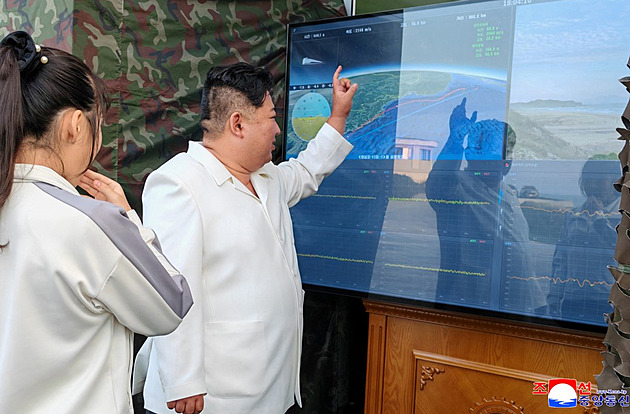 KLDR otestovala novou zbraň. Způsobí bolest hlavy nepřátelům, pyšní se Kim