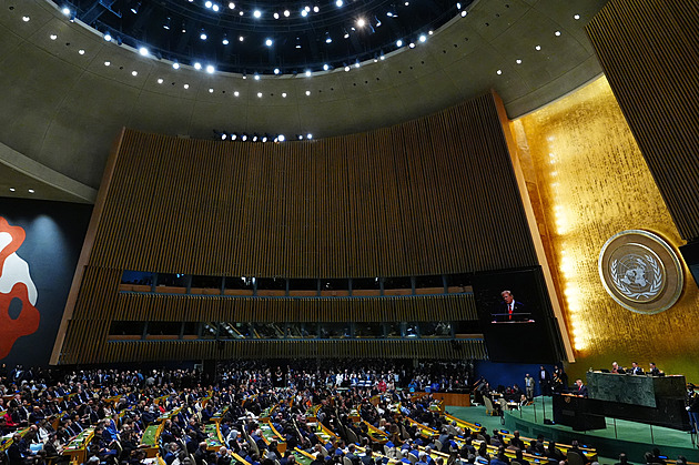 Trump v projevu v OSN mluvil spíše k voličům než ke světu a někdy si protiřečil
