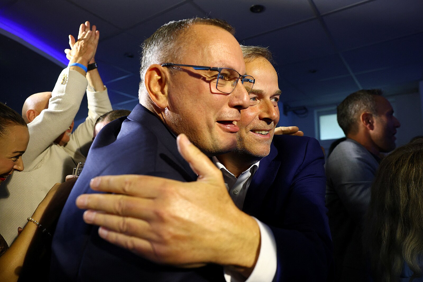 AfD slaví další volební vítězství, tvrdí prognózy. V Berlíně triumfovala Levice