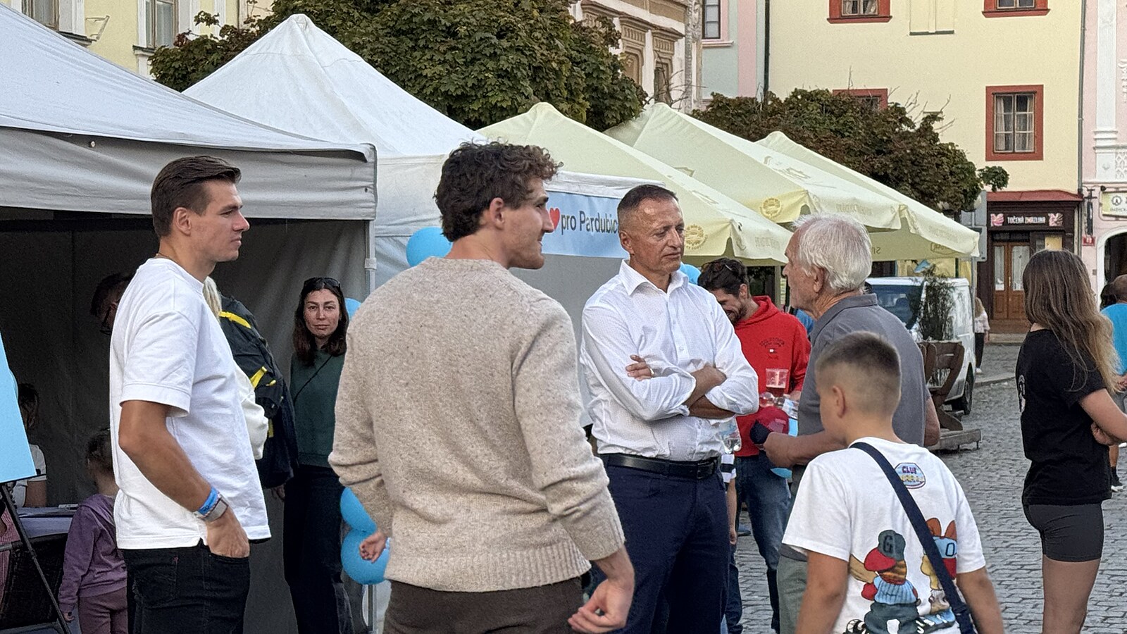 Zapojily se hokejové Pardubice do politiky? Klubu hrozí ztráta dotací