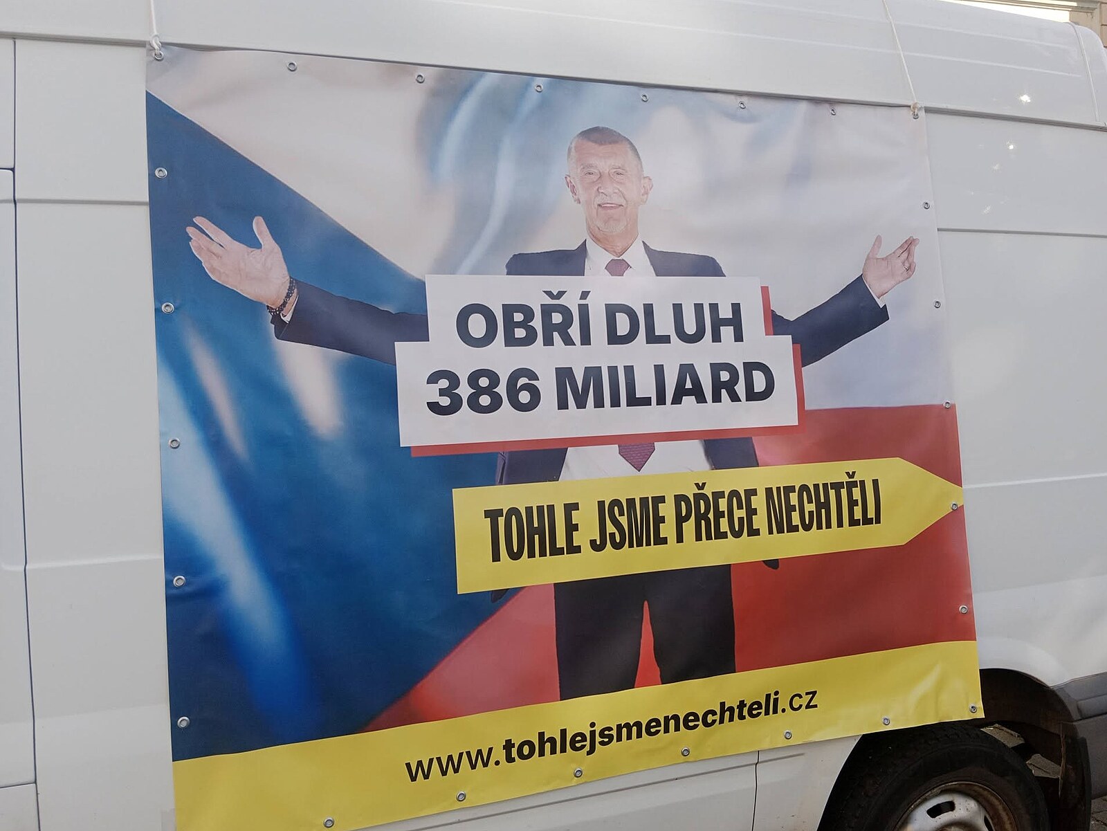 Lidovci spustili kampaň, která kritizuje vládou navržený schodek 386 miliard