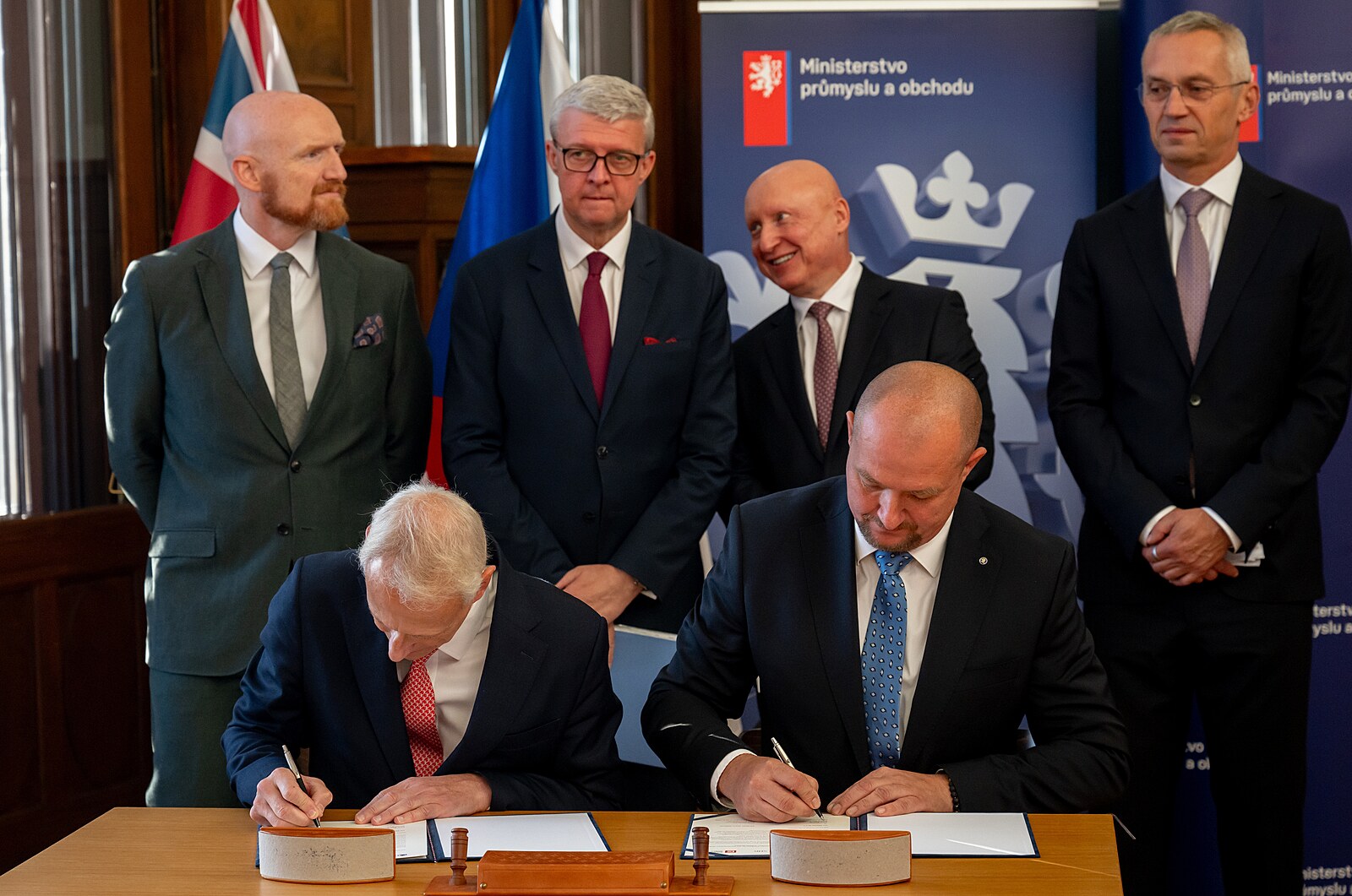 Škoda JS podepsala smlouvu o pohonu pro reaktory Rolls-Royce SMR