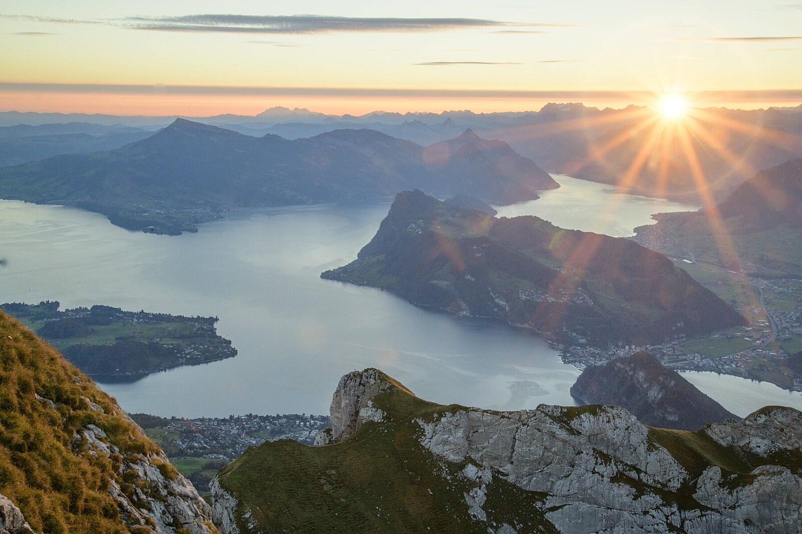 Český turista zemřel při pádu v horách ve Švýcarsku
